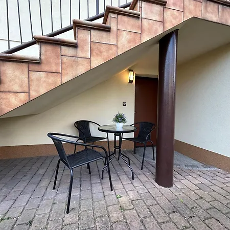 Szkolna 9 Апартаменты