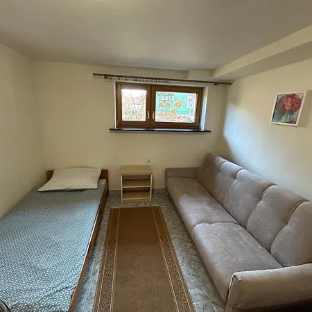 Apartment Szkolna 9 *